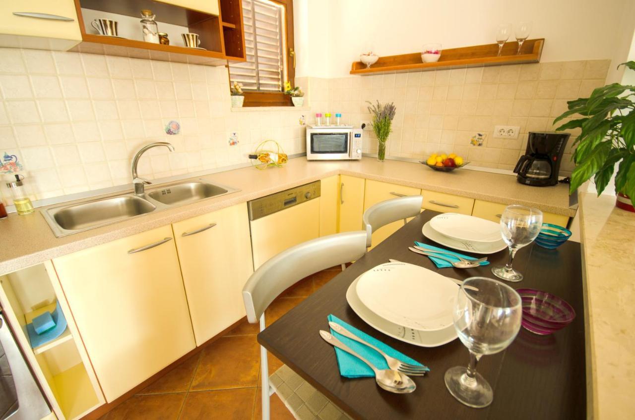 Apartment Ivis Vinkuran Buitenkant foto