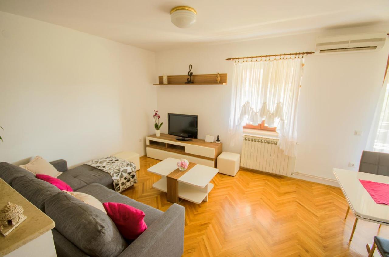 Apartment Ivis Vinkuran Buitenkant foto