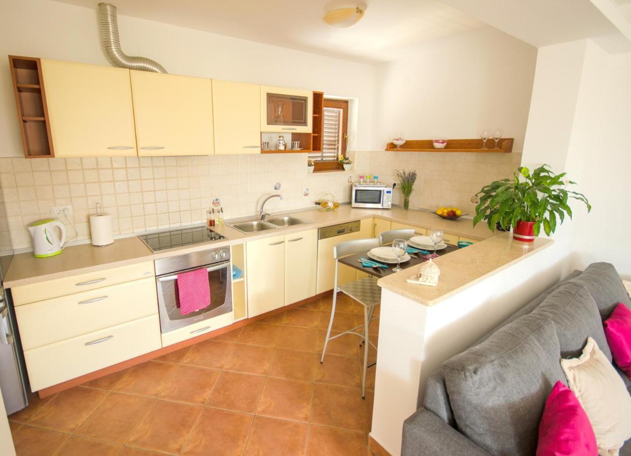 Apartment Ivis Vinkuran Buitenkant foto