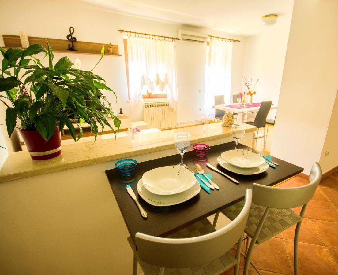 Apartment Ivis Vinkuran Buitenkant foto