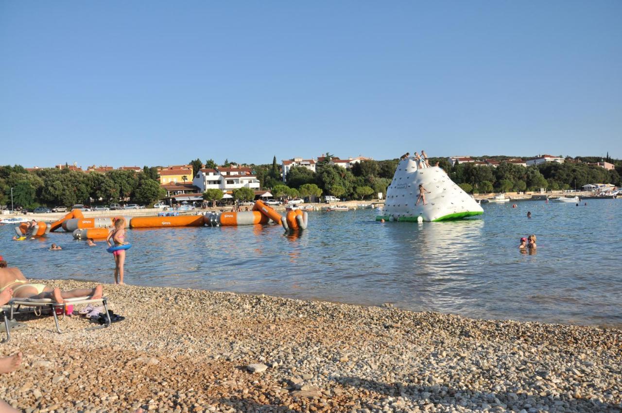 Apartment Ivis Vinkuran Buitenkant foto