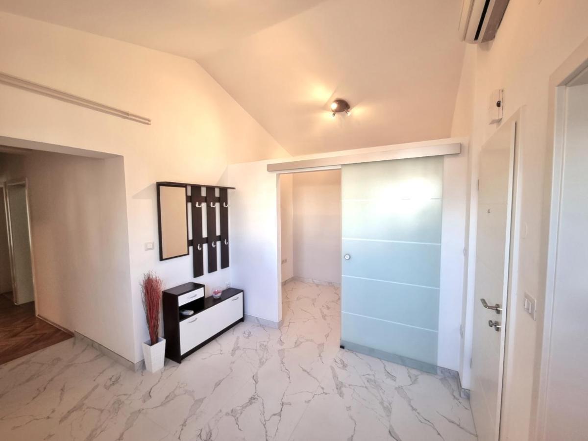 Apartment Ivis Vinkuran Buitenkant foto