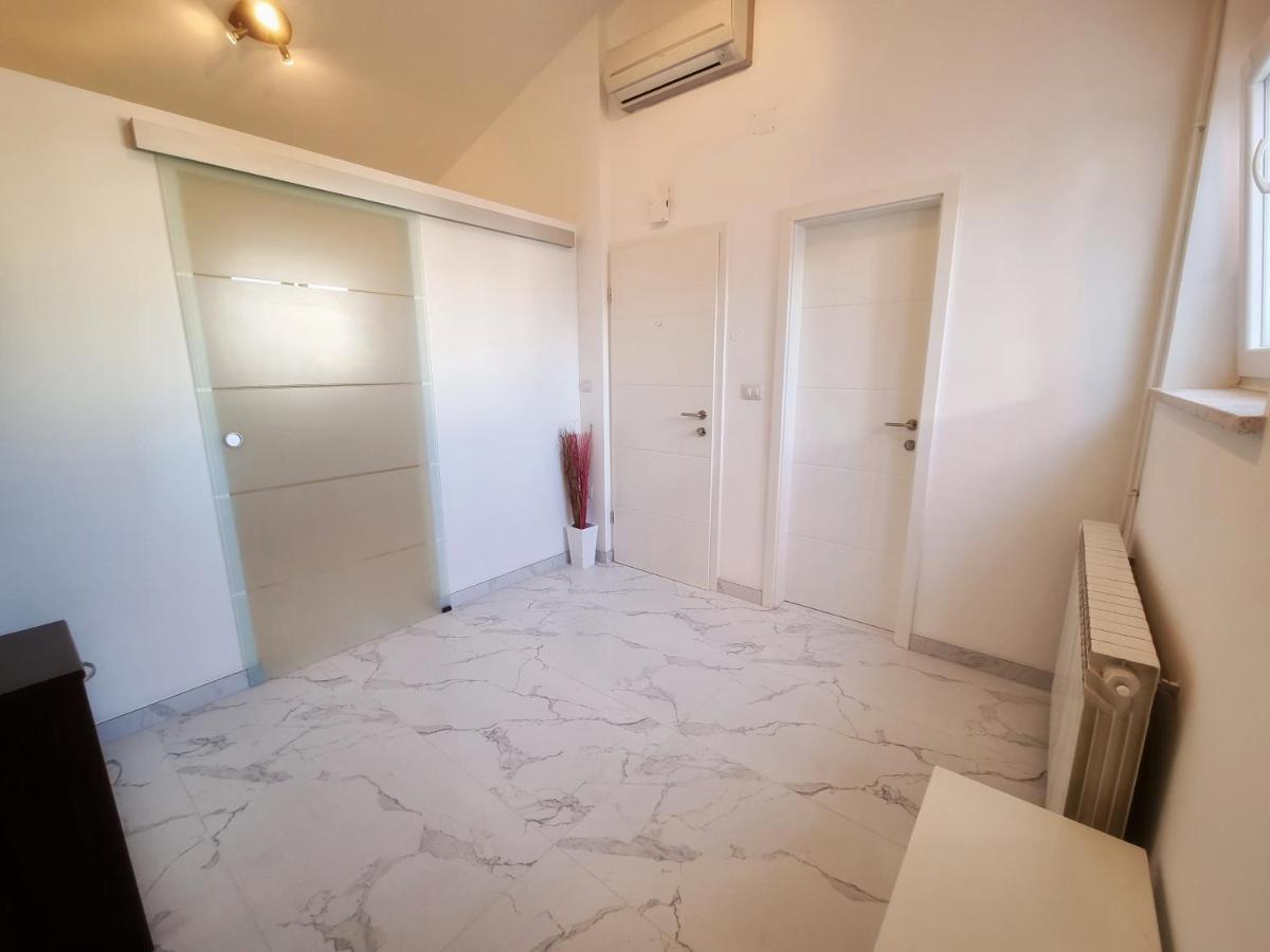 Apartment Ivis Vinkuran Buitenkant foto